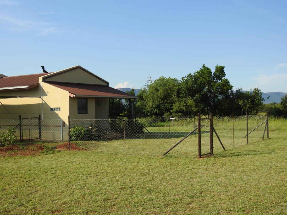 Votadini Country Cottages Магалисбург Екстериор снимка